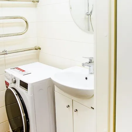 Elegant 1-Bedroom Apartment With Small Breakfast & Free Parking