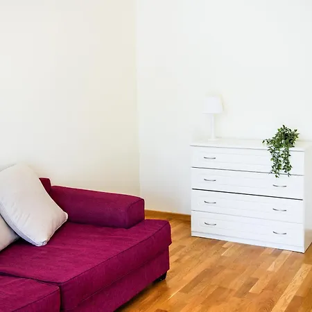 Elegant 1-Bedroom Apartment With Small Breakfast & Free Parking تارتو