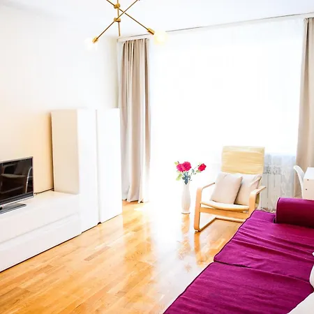 Elegant 1-Bedroom Apartment With Small Breakfast & Free Parking شقة تارتو